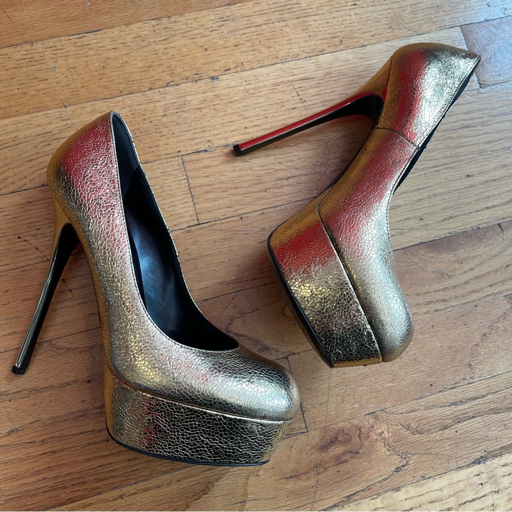 Alexander McQueen Platform Gold Stilettos - Picture 2 of 10